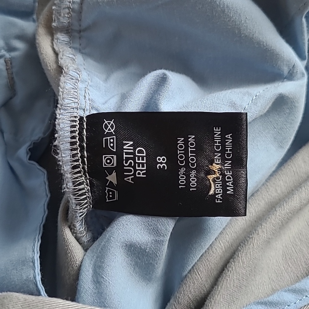 EUC Austin Reed Khakis 38 - Picture 4 of 5